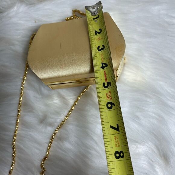 Jessica Mc Clintock gold satin evening clutch with gold tone strap - Picture 9 of 9
